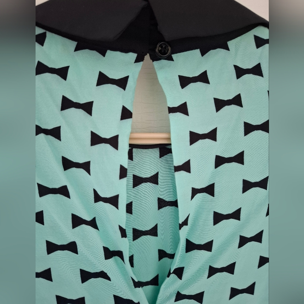 Kate Spade Isadora Mint Green And Black Silk Top Size 2 - Picture 7 of 9